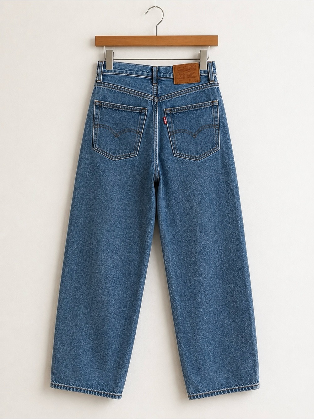 Levi’s Baggy Dad Jeans - Size 26 - Picture 4 of 8